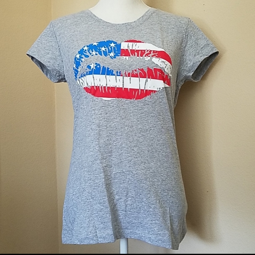 4TH OF JULY STARS & STRIPES KISS TEE